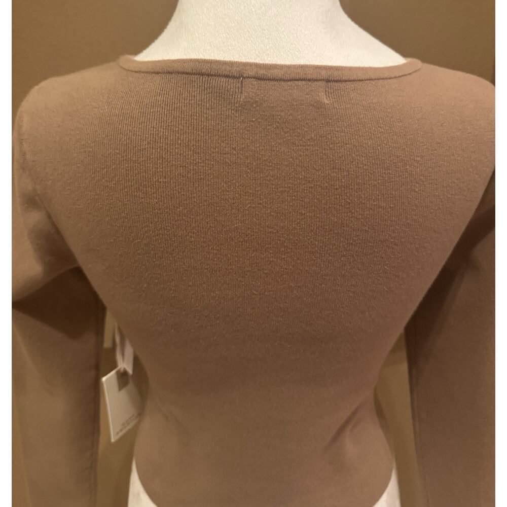 Good American The Cupped Rib Crop Sweater in Taupe Size S 3/4 NWT - Picture 4 of 9